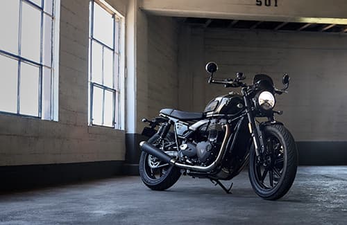 Speed Twin 900 For the Ride